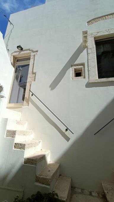Sull'Arco Della Gnostra Villa Ночи Екстериор снимка